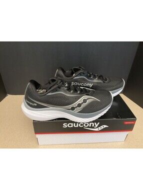 New! Womens Saucony Kinvara 15 Black/White Running Shoes. Size 6.5. Nice Shoes!